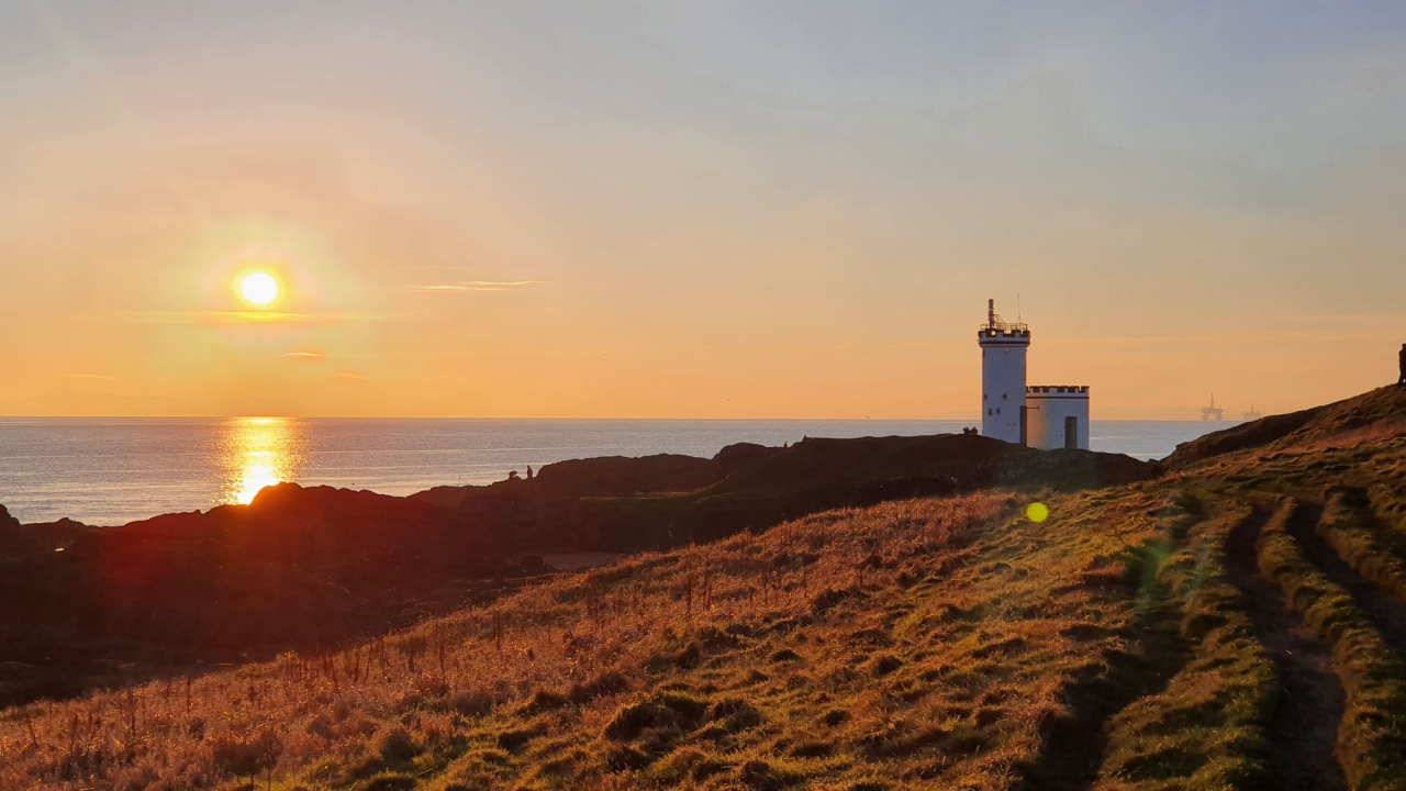 Picture of Elie by Fiona Hellicar